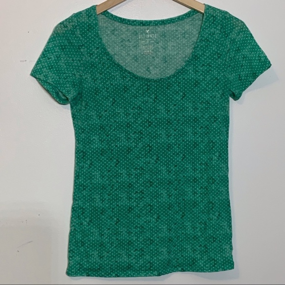 EUC AEO Aqua Green & White Polka Dot Ultimate Tee